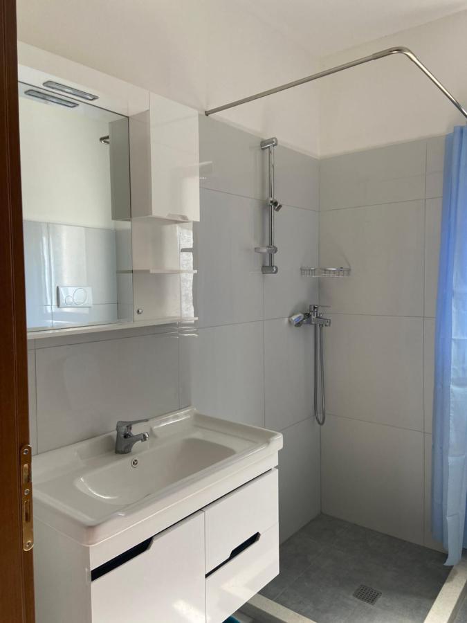 Apartment Sun Roll Baks-Rrjoll Εξωτερικό φωτογραφία