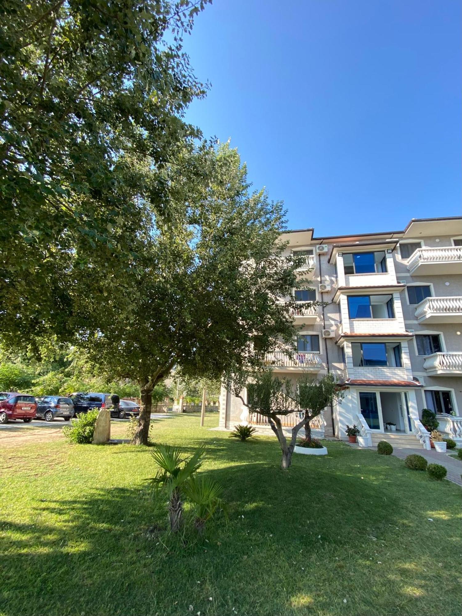 Apartment Sun Roll Baks-Rrjoll Εξωτερικό φωτογραφία